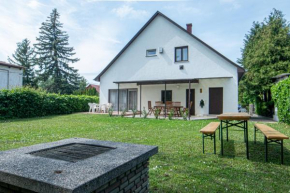 MF Piroska Holiday Home